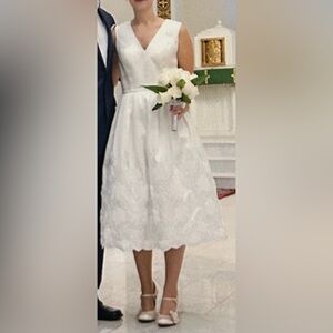 Elegant White Lace Midi  Wedding Dress